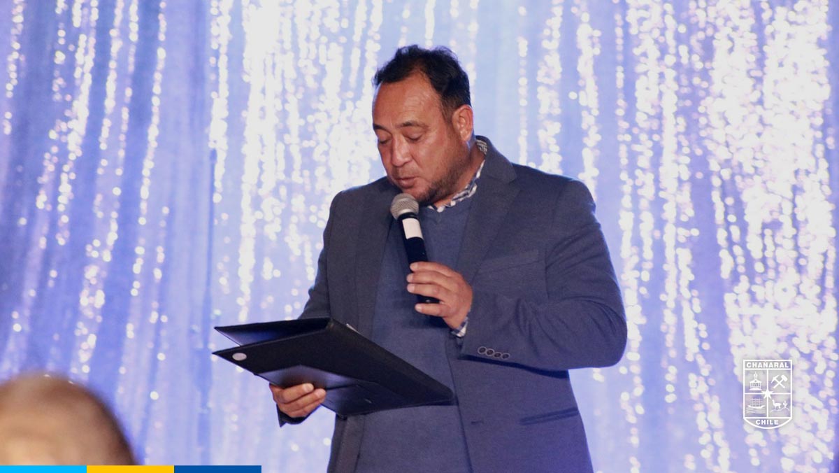 El Alcalde entrego sus saludos a todos los presentes.