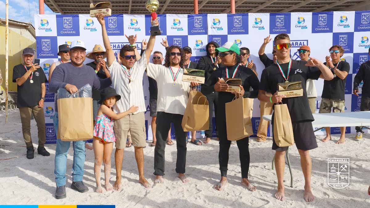 El Alcalde entrego personalmente los premios a los primeros lugares del torneo