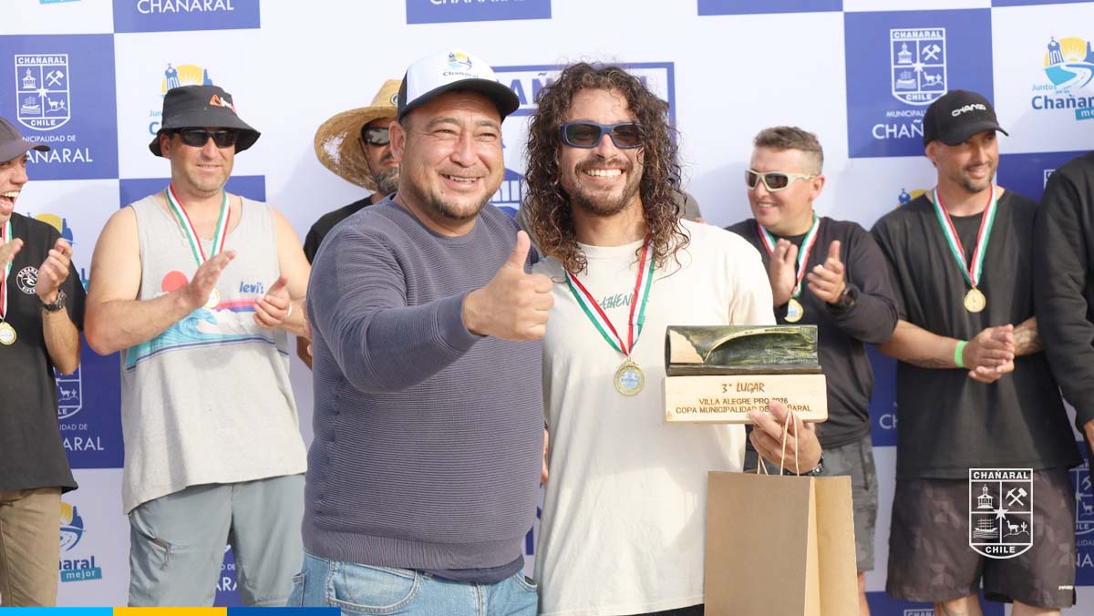 El Alcalde entrego personalmente los premios a los primeros lugares del torneo