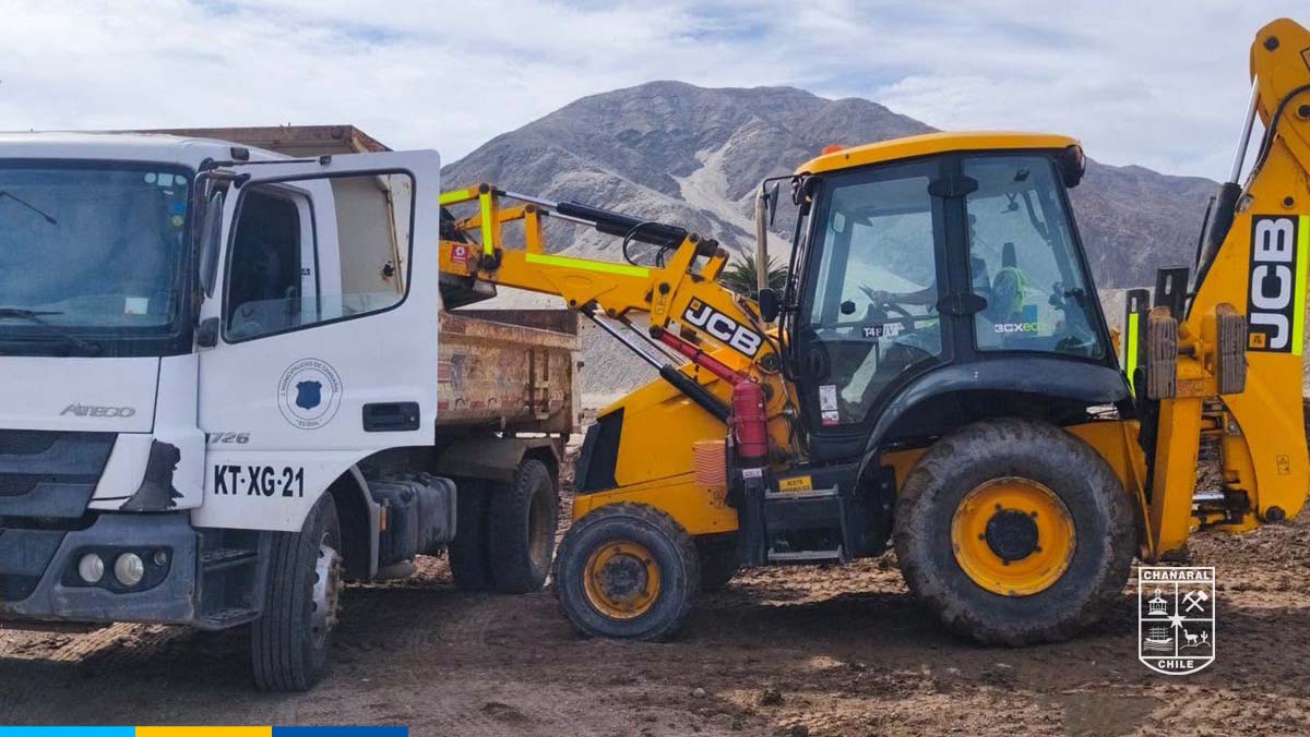 Llamado a la comunidad a evitar arrojar basura y escombros en lugares no habilitados, así como a cuidar los árboles y espacios públicos